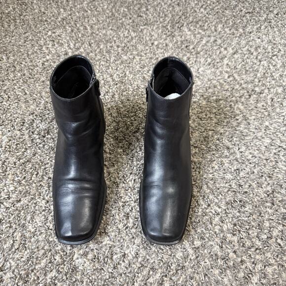 VTG Villager Ankle Boots Black Leather 8 M Block Low Heel 90s Classic Square Toe - Picture 2 of 10